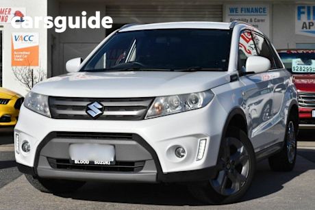 White 2016 Suzuki Vitara Wagon RT-S