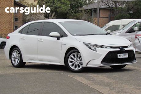 White 2022 Toyota Corolla Sedan Ascent Sport Hybrid