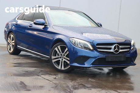 Blue 2018 Mercedes-Benz C300 Sedan