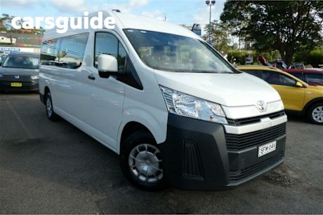 White 2020 Toyota Hiace Bus Commuter (12 Seats)