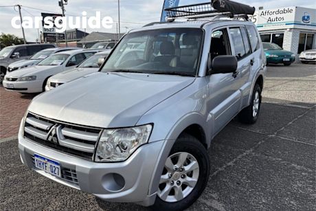Silver 2009 Mitsubishi Pajero Wagon GLX LWB (4X4)