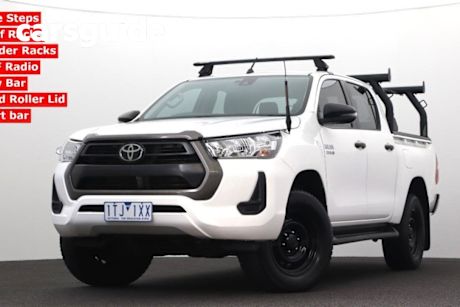 White 2020 Toyota Hilux Double Cab Pick Up SR (4X4)