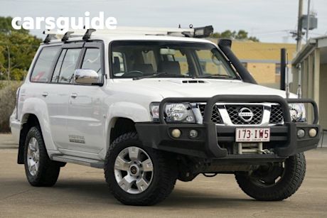 White 2014 Nissan Patrol Wagon ST (4X4)