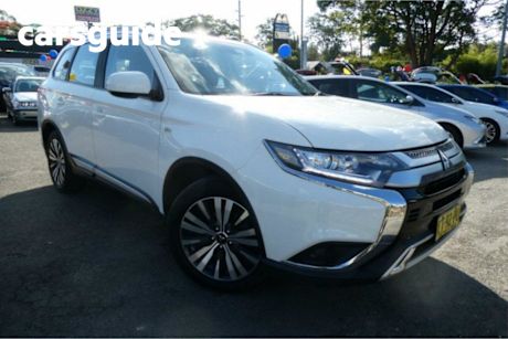 White 2019 Mitsubishi Outlander Wagon ES Adas 5 Seat (2WD)