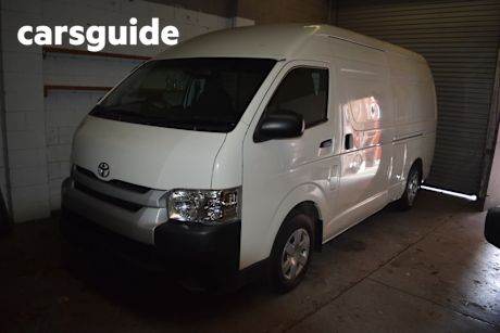 White 2015 Toyota Hiace Van Slwb