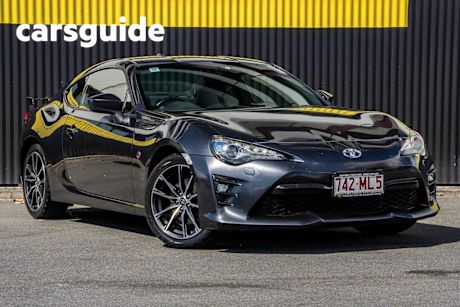 Grey 2017 Toyota 86 Coupe GTS
