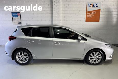 Silver 2016 Toyota Corolla Hatchback Ascent Sport