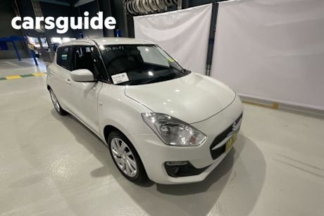 White 2023 Suzuki Swift Hatchback GL Navi