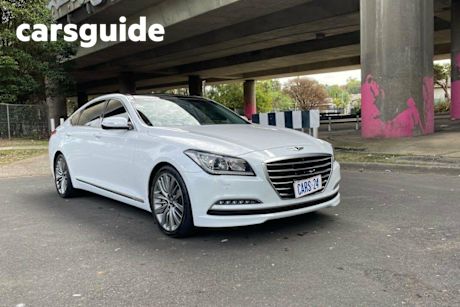 White 2015 Hyundai Genesis Sedan (ultimate Pack)