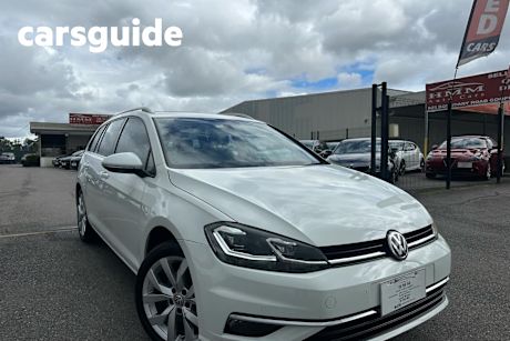 White 2017 Volkswagen Golf Wagon 110 TSI Highline