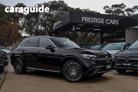 Black 2023 Mercedes-Benz GLC300 Wagon 4Matic Mhev