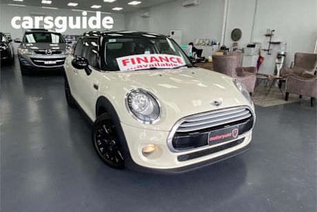White 2015 Mini Cooper Hatchback D 5D Hatch