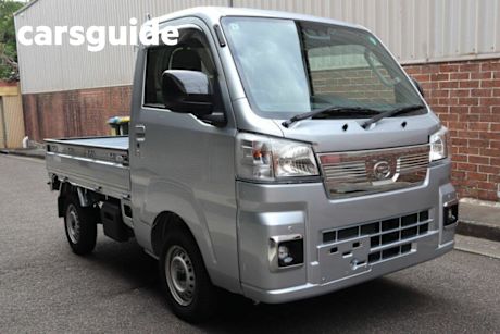 Silver 2024 Daihatsu Hi-jet OtherCar