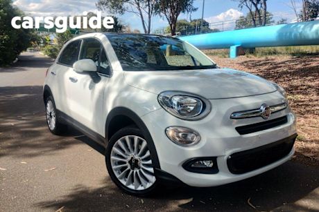 White 2016 Fiat 500X Wagon Lounge
