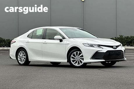 White 2023 Toyota Camry Sedan Ascent Hybrid