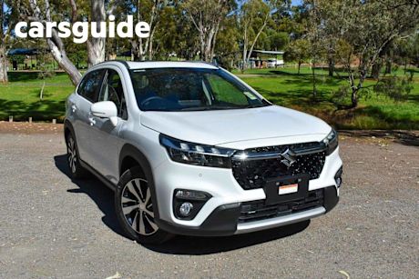 White 2023 Suzuki S-Cross Wagon Allgrip