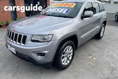 Silver 2013 Jeep Grand Cherokee Wagon Laredo (4X4)
