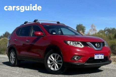 Red 2015 Nissan X-Trail Wagon ST-L (fwd)