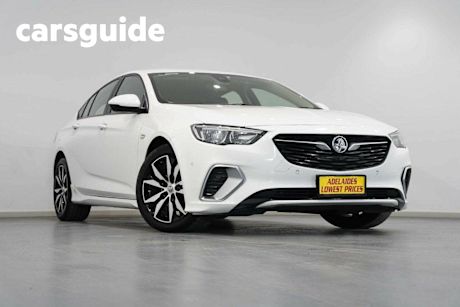 White 2018 Holden Commodore Liftback RS