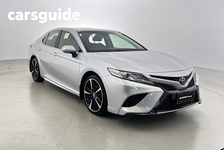Silver 2018 Toyota Camry Sedan SX
