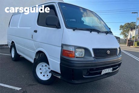 White 2002 Toyota Hiace Van