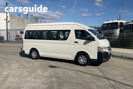 White 2015 Toyota Hiace Bus Commuter