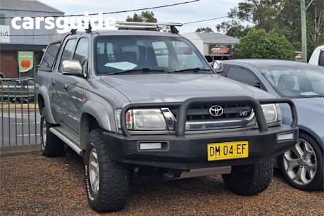 Silver 2002 Toyota Hilux Dual Cab Pick-up SR5 (4X4)