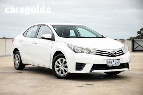 White 2014 Toyota Corolla Sedan Ascent