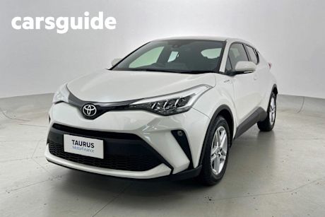 White 2020 Toyota C-HR Hatchback Standard (2WD)