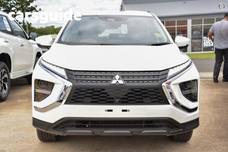 White 2023 Mitsubishi Eclipse Cross Wagon PHEV AWD ES