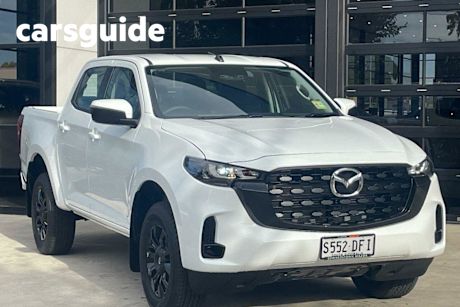 White 2024 Mazda BT-50 Dual Cab Pick-up XT (4X4)
