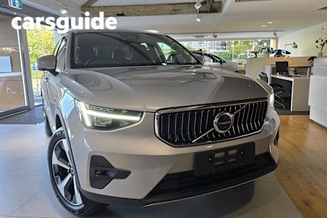 Silver 2025 Volvo XC40 Wagon Ultra B4 Bright