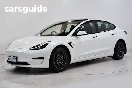 White 2021 Tesla Model 3 Sedan Standard Range Plus RWD