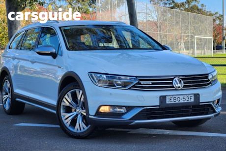 White 2018 Volkswagen Passat Wagon Alltrack 140 TDI