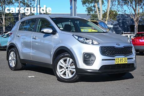 Silver 2017 Kia Sportage Wagon SI (fwd)