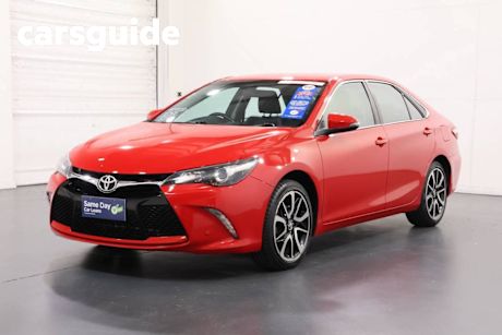 Red 2016 Toyota Camry Sedan Atara SX