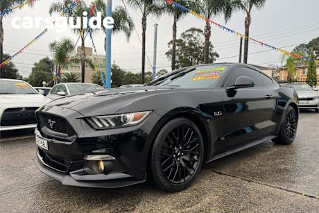 Black 2017 Ford Mustang Coupe Fastback GT 5.0 V8
