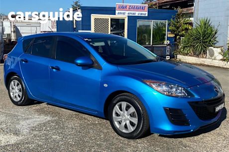 Blue 2011 Mazda 3 Hatchback NEO