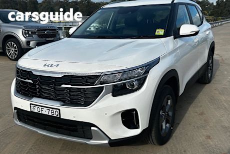 White 2025 Kia Seltos Wagon S (fwd)