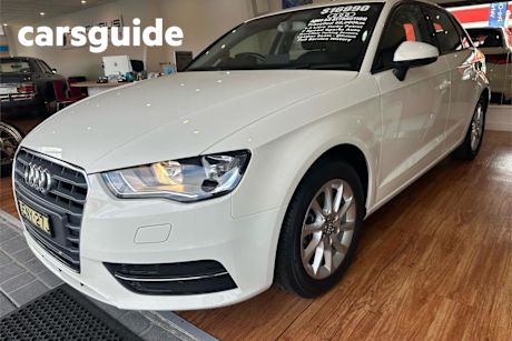 White 2015 Audi A3 Hatchback Sportback 1.4 Tfsi Attraction