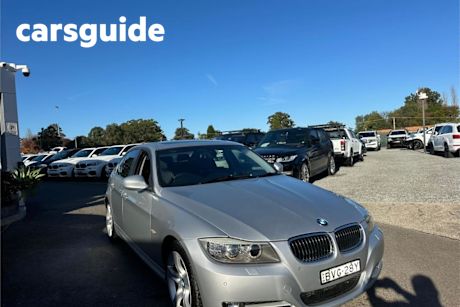 Silver 2011 BMW 320D Sedan Lifestyle