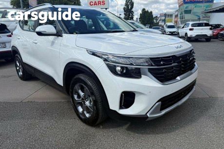 White 2024 Kia Seltos Wagon S (fwd)