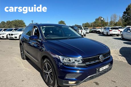 Blue 2017 Volkswagen Tiguan Wagon 132 TSI Comfortline