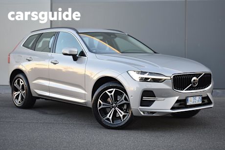 Silver 2022 Volvo XC60 Wagon B5 Momentum Mhev