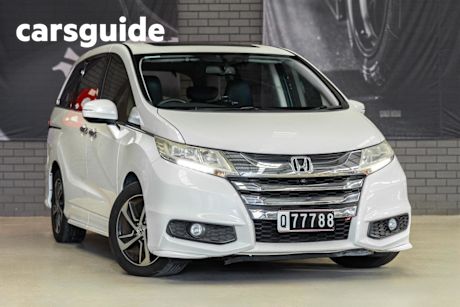 White 2016 Honda Odyssey Wagon VTI-L