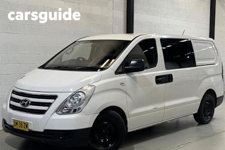 White 2016 Hyundai Iload Van Crew