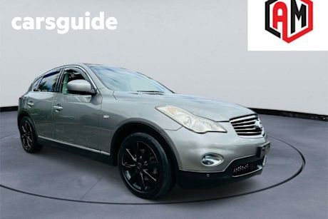 Brown 2009 Nissan Skyline Sedan 370GT