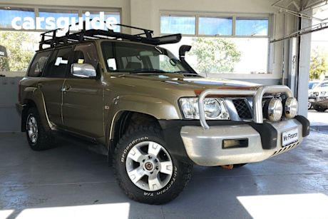 Gold 2005 Nissan Patrol Wagon ST (4X4)