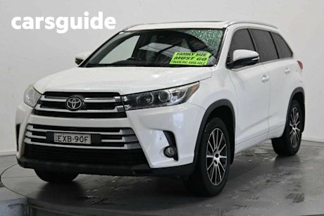 White 2016 Toyota Kluger Wagon Grande 2WD