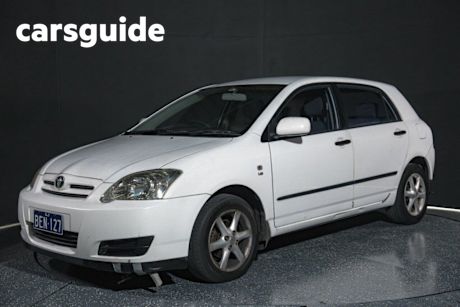 White 2005 Toyota Corolla Hatchback Ascent Seca